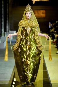 Guo Pei Couture Spring 2017