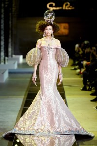 Guo Pei Couture Spring 2017