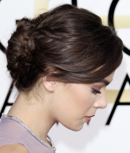 Golden Globe Awards 2017: Best in Hair and Makeup Trends hailee steinfeld