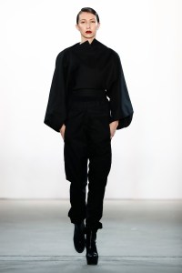 I' vr Isabel Vollrath RTW Fall 2017
