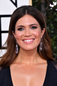 mandy moore Golden Globe Awards 2017: Best in Hair and Makeup Trends