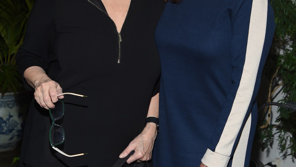 Marlo Thomas Hosts Cocktail Party to Toast HSN Collection