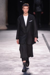 Neil Barret Men's Fall 2017