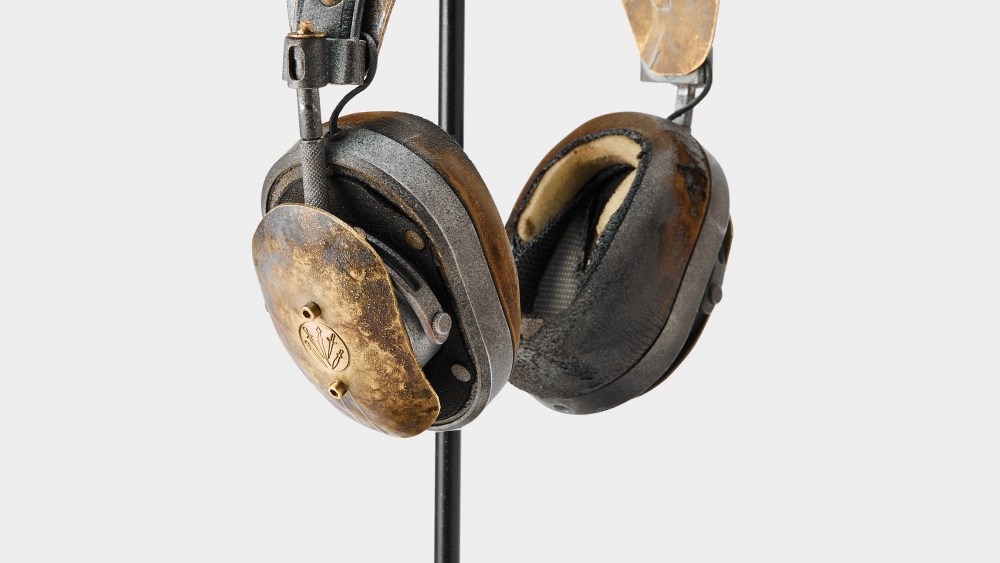 Rag & Bone's headphones