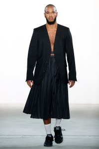 Sadak Men's Fall 2017