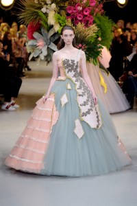 Viktor & Rolf Couture Spring 2017