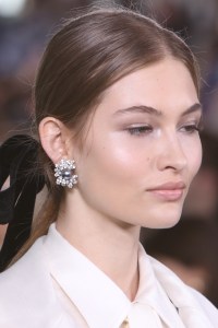 Details at Tory Burch RTW Fall 2017