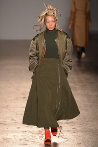 Atsushi Nakashima RTW Fall 2017