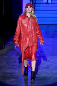 Chi Zhang RTW Fall 2017