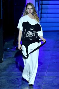 Chi Zhang RTW Fall 2017