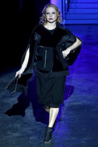 Chi Zhang RTW Fall 2017