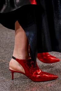 Details at Christopher Kane RTW Fall 2017