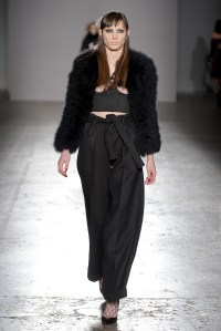 Daizy Shely RTW Fall 2017 show.