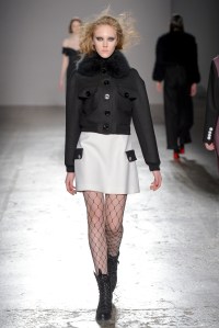 Daizy Shely RTW Fall 2017 show.