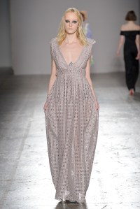 Daizy Shely RTW Fall 2017 show.