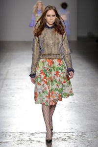 Daizy Shely RTW Fall 2017 show.