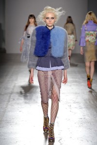 Daizy Shely RTW Fall 2017 show.