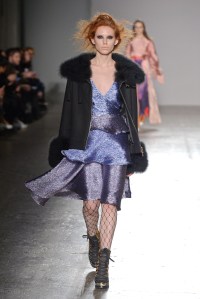 Daizy Shely RTW Fall 2017 show.
