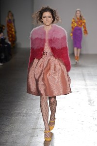 Daizy Shely RTW Fall 2017 show.