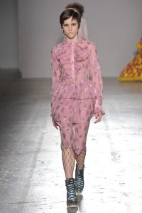 Daizy Shely RTW Fall 2017 show.