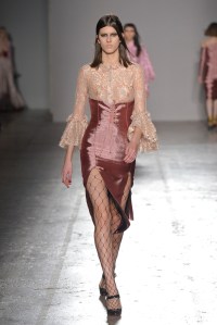 Daizy Shely RTW Fall 2017 show.