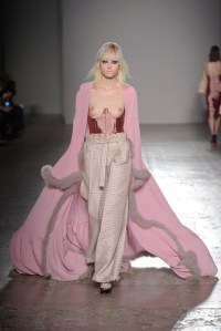 Daizy Shely RTW Fall 2017 show.