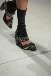 Details at Antonio Marras RTW Fall 2017