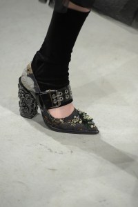Details at Antonio Marras RTW Fall 2017