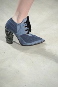 Details at Antonio Marras RTW Fall 2017