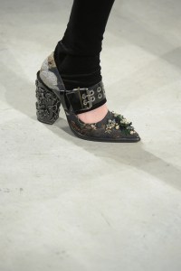 Details at Antonio Marras RTW Fall 2017