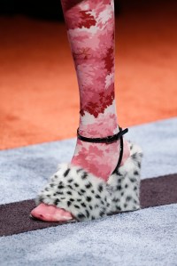 Details at Marco De Vincenzo RTW Fall 2017