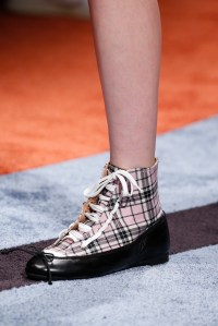 Details at Marco De Vincenzo RTW Fall 2017