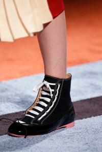 Details at Marco De Vincenzo RTW Fall 2017