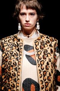 Details at Marco De Vincenzo RTW Fall 2017