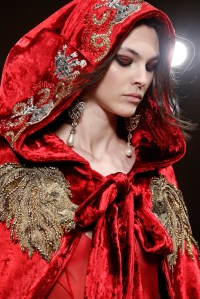 Details at Alberta Ferretti Fall 2017