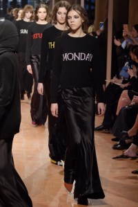Alberta Ferretti RTW Fall 2017