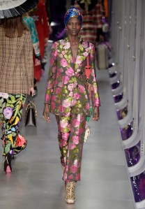 Gucci Fall 2017: Men's and Women's Show