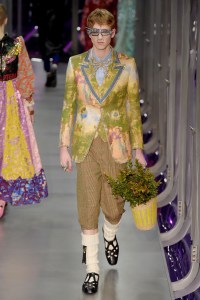 Gucci Fall 2017: Men's and Women's Show