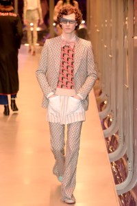 Gucci Fall 2017: Men's and Women's Show