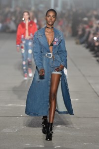 Tommy Hilfiger RTW Spring 2017