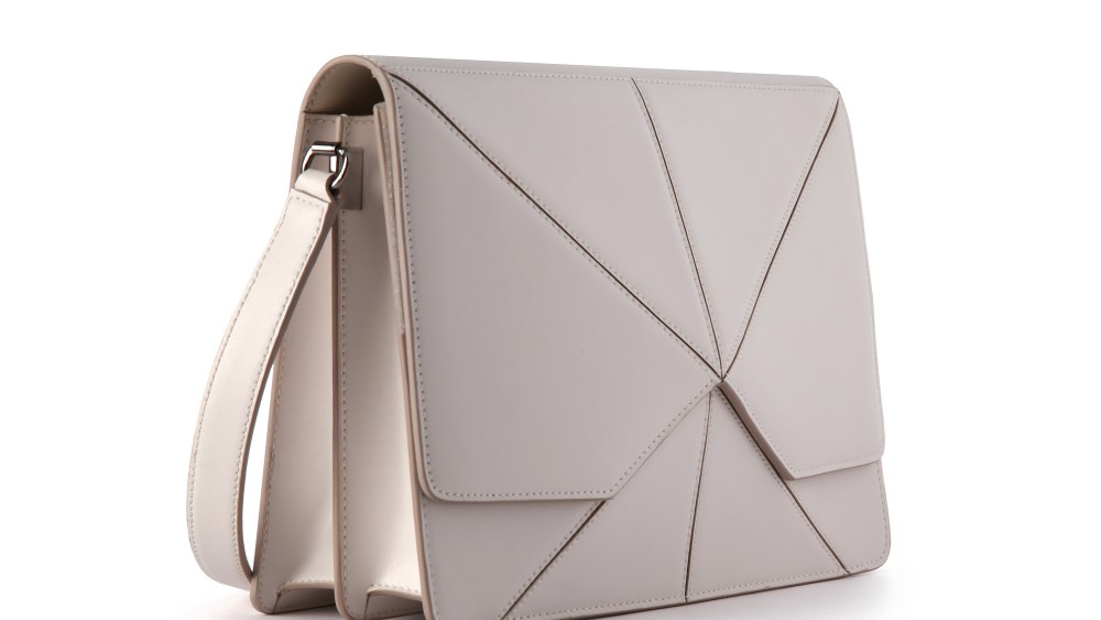 A preview of Cushnie et Ochs' debut bag collection