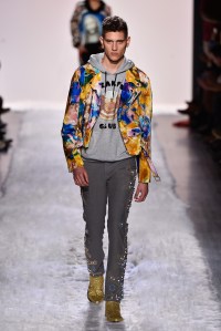 Jeremy Scott RTW Fall 2017