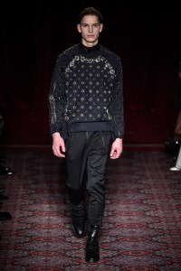 Julien Macdonald RTW Fall 2017