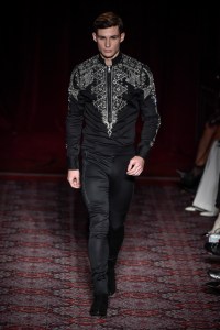 Julien Macdonald RTW Fall 2017