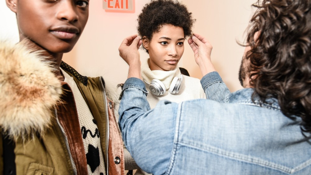 Michael Kors Backstage Beauty Fall 2017