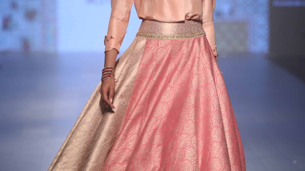 Padma Lakshmi Walks the Runway in India and Talks Trump