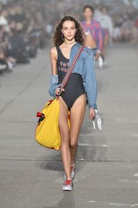 Tommy Hilfiger RTW Spring 2017