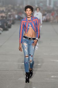 Tommy Hilfiger RTW Spring 2017