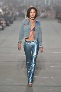Tommy Hilfiger RTW Spring 2017