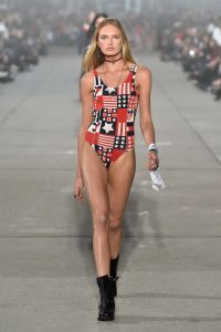 Tommy Hilfiger RTW Spring 2017